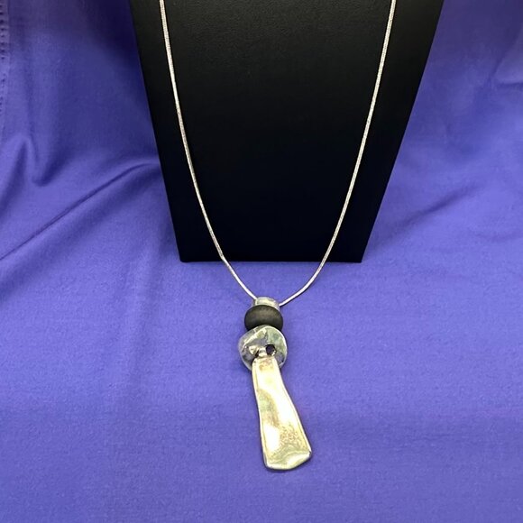 Chico’s Long Modernist Silver-Tone Pendant Necklace - Picture 1 of 11